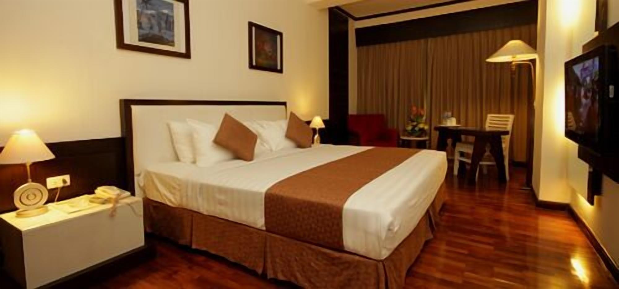 Hotel Maharadja Jakarta Ngoại thất bức ảnh