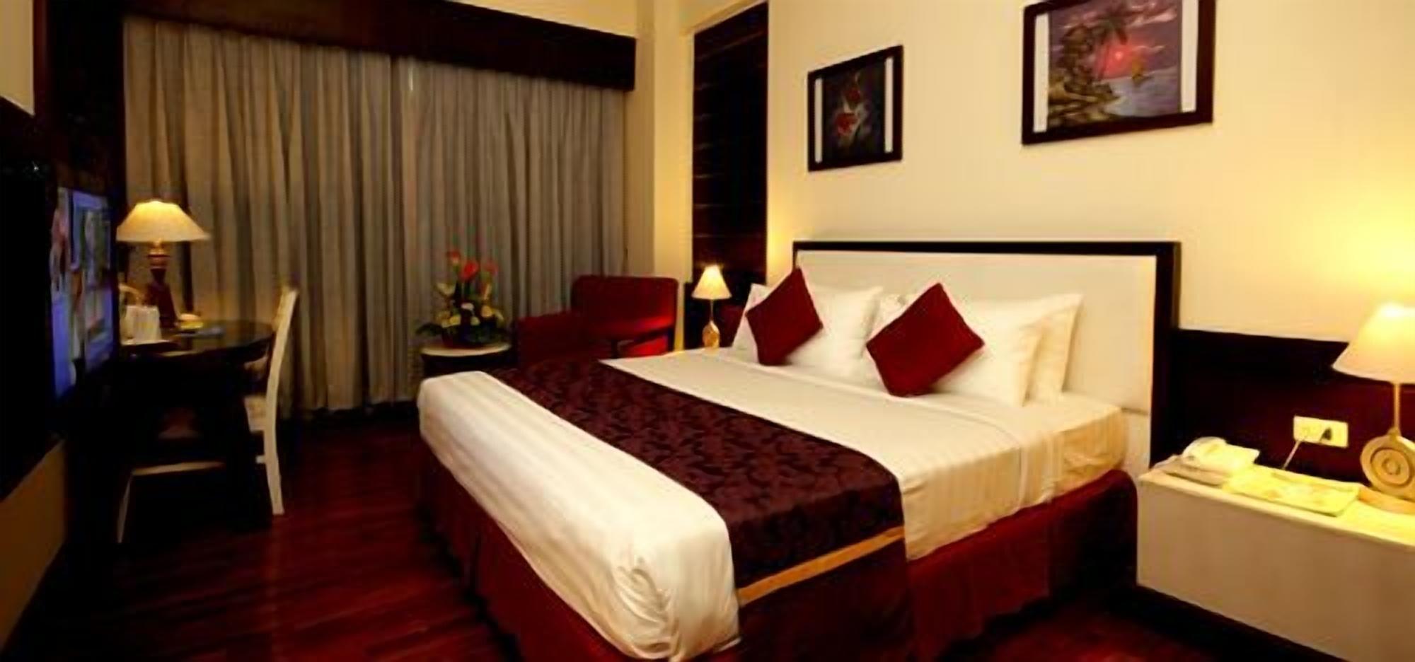 Hotel Maharadja Jakarta Ngoại thất bức ảnh